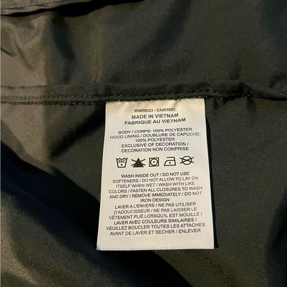 Nike Youth Black Packable Windbreaker Rain Jacket Medium NWOT new never worn​ - Picture 6 of 7